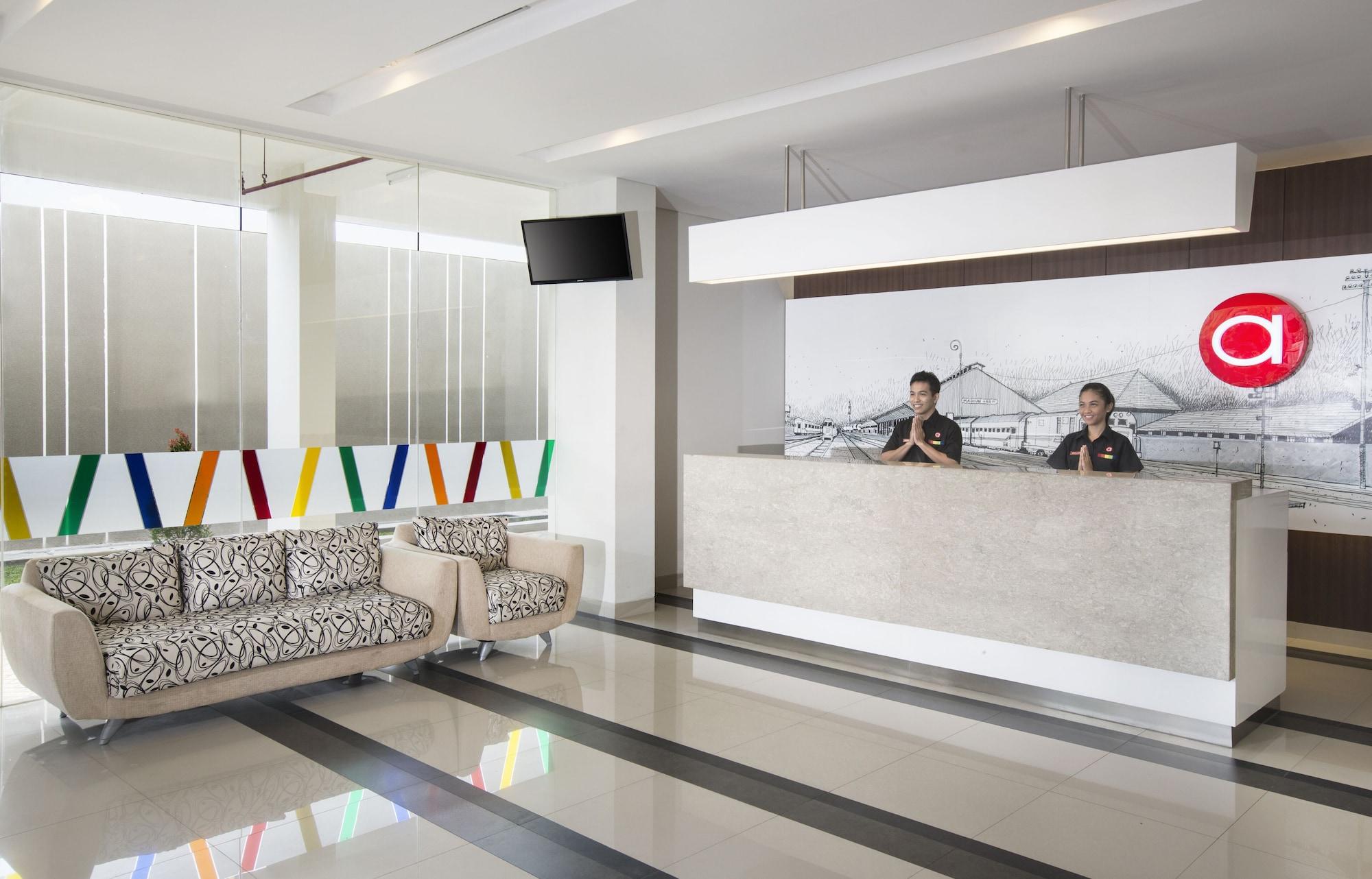 Amaris Hotel Мадіун Екстер'єр фото