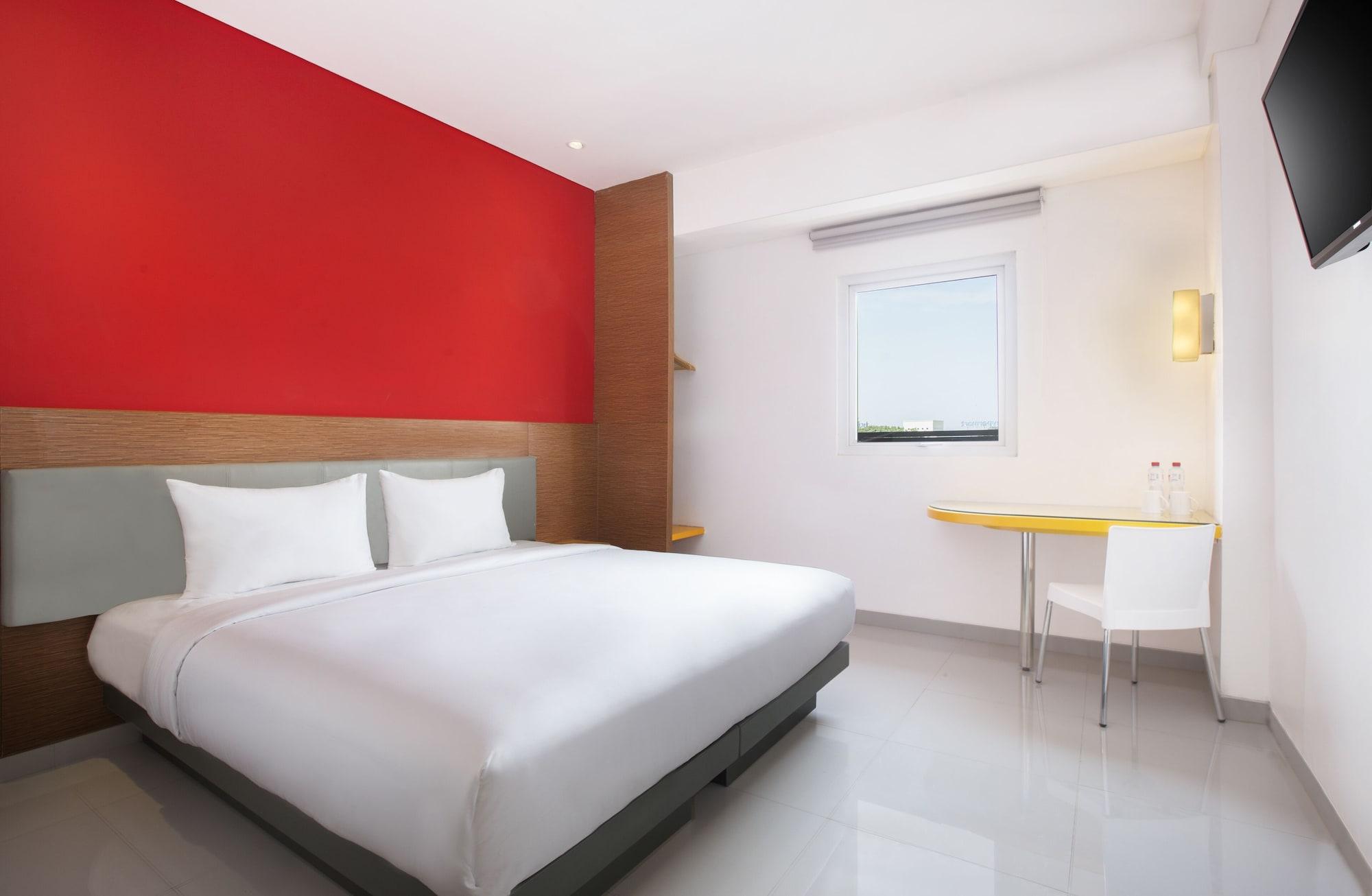 Amaris Hotel Мадіун Екстер'єр фото